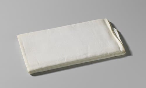 Tafellaken met dessin "Naaldenveld"