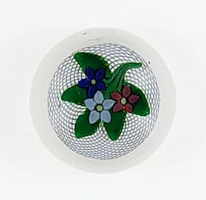 Paperweight by Compagnie de Saint Louis