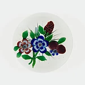 Paperweight by Baccarat Glassworks