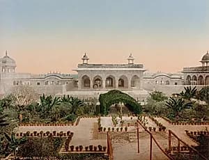 Agra. Diwan-i-Chas by Photoglob Co. (Zurich, active c. 1890–1910)