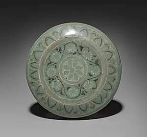 Box and Cover (lid) by Unknown Artist