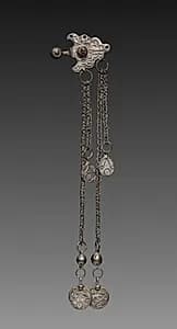 Clasp (part 2) by Unknown Artist