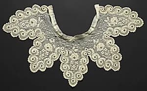 Collar by Unknown Artist