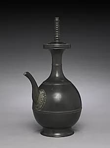 Ewer (Fusatsugata Suibyō) by Unknown Artist