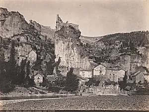 Gorges Du Tarn Castelbouc by A. Trantoul (French)
