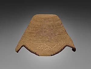 Hat (laket) by Unknown Artist