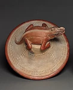 Lid of Bowl with Iguana by Unknown Artist