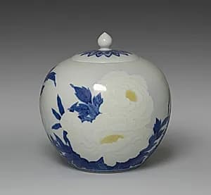 Lidded Jar with Peonies by Seifū Yohei III (Japanese, 1851–1914)