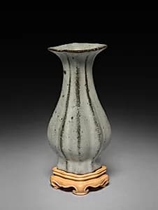 Lobed Vase: Guan ware by Unknown Artist