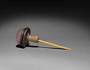 Snuff Bottle (stopper) by Unknown Artist