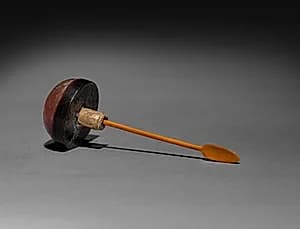 Snuff Bottle (stopper) by Unknown Artist