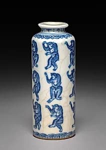 Snuff Bottle with Stopper by Unknown Artist