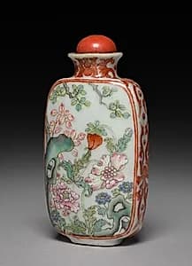 Snuff Bottle with Stopper by Unknown Artist