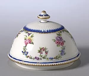 Soap Box (cover) by Sèvres Porcelain Factory (French, est. 1756)