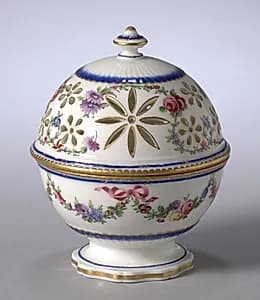 Sponge Box by Sèvres Porcelain Factory (French, est. 1756)