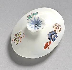 Teapot (cover) by Chantilly Porcelain Factory (French)