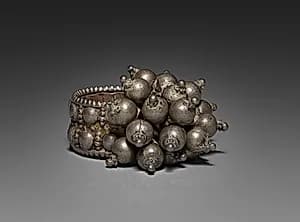 Toe-ring by Unknown Artist