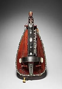 Vielle à roue by Pajot of Jánzat (French)