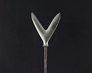 Arrowhead (<i>Yanone</i>) by Unknown Artist