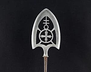 Arrowhead (<i>Yanone</i>) by Unknown Artist