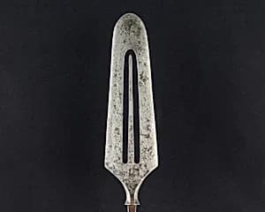 Arrowhead (<i>Yanone</i>) by Unknown Artist
