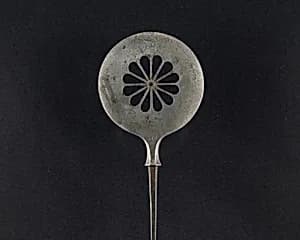 Arrowhead (<i>Yanone</i>) by Unknown Artist