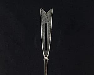 Arrowhead (<i>Yanone</i>) by Unknown Artist