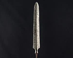 Arrowhead (<i>Yanone</i>) by Unknown Artist