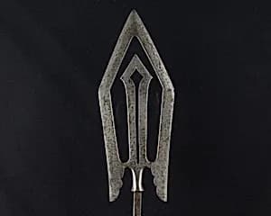 Arrowhead (<i>Yanone</i>) by Unknown Artist
