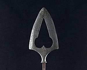 Arrowhead (<i>Yanone</i>) by Unknown Artist