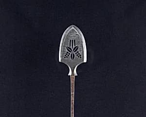 Arrowhead (<i>Yanone</i>) by Unknown Artist