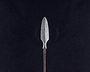 Arrowhead (<i>Yanone</i>) by Unknown Artist