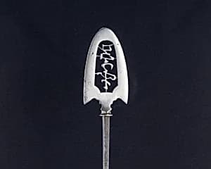 Arrowhead (<i>Yanone</i>) by Unknown Artist