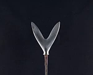 Arrowhead (<i>Yanone</i>) by Unknown Artist