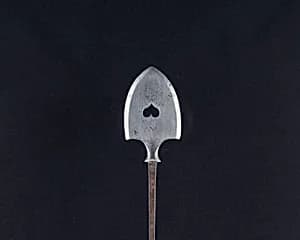 Arrowhead (<i>Yanone</i>) by Unknown Artist