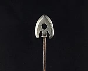 Arrowhead (<i>Yanone</i>) by Unknown Artist