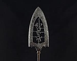 Arrowhead (<i>Yanone</i>) by Unknown Artist