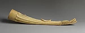 Oliphant by Sapi artist