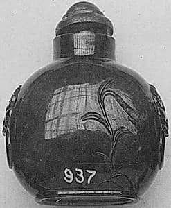 Snuff bottle with stopper by Unknown Artist