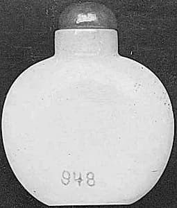 Snuff bottle with stopper by Unknown Artist