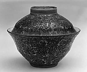Covered bowl with floral patterns by Unknown Artist