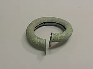 Hollow Anklet with Flattened Ends by Unknown Artist