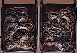 Case (Inrō) with Design of Chrysanthemums by Unknown Artist
