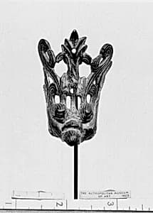 六朝 鎏金青銅飾（残件）|Fragment of a Buddhist crown? by Unknown Artist