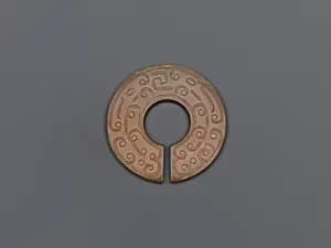 东周 玉玦|Slit Ring (Jue) by Unknown Artist