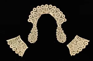 Accessory set by Unknown Artist