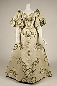 Ball gown