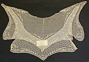 Collar by Unknown Artist