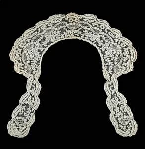Collar by Unknown Artist