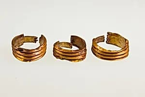 Ribbed Penannular Earring by Unknown Artist